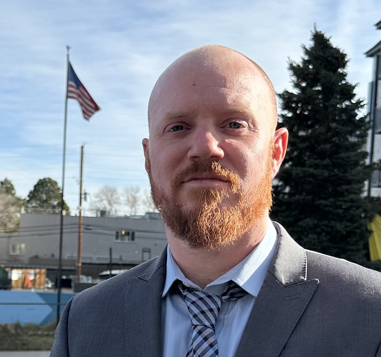 Shannon stand by Flag